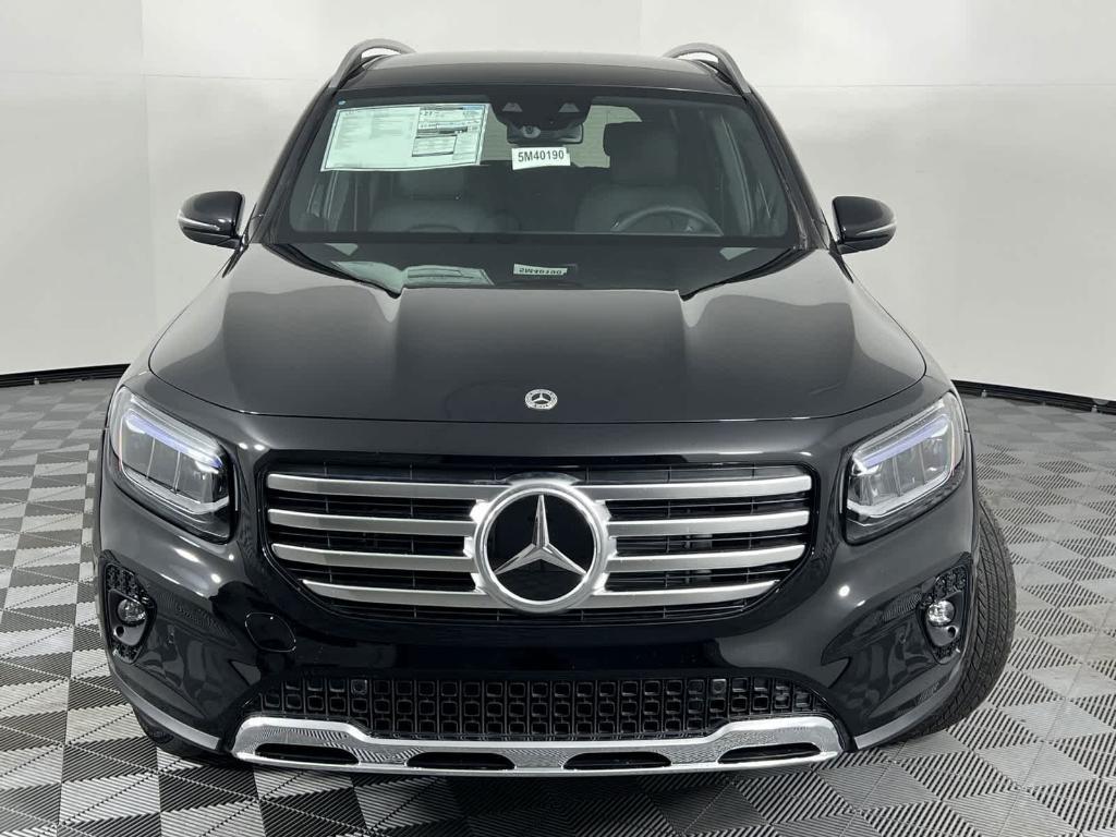 new 2024 Mercedes-Benz GLB 250 car, priced at $47,215