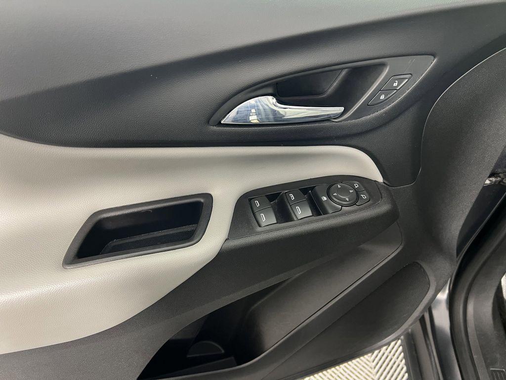 used 2022 Chevrolet Equinox car, priced at $18,808