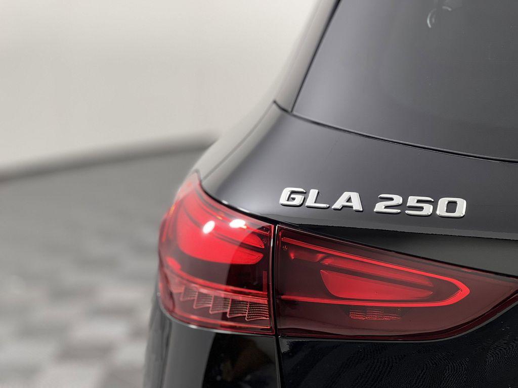 new 2025 Mercedes-Benz GLA 250 car, priced at $50,495
