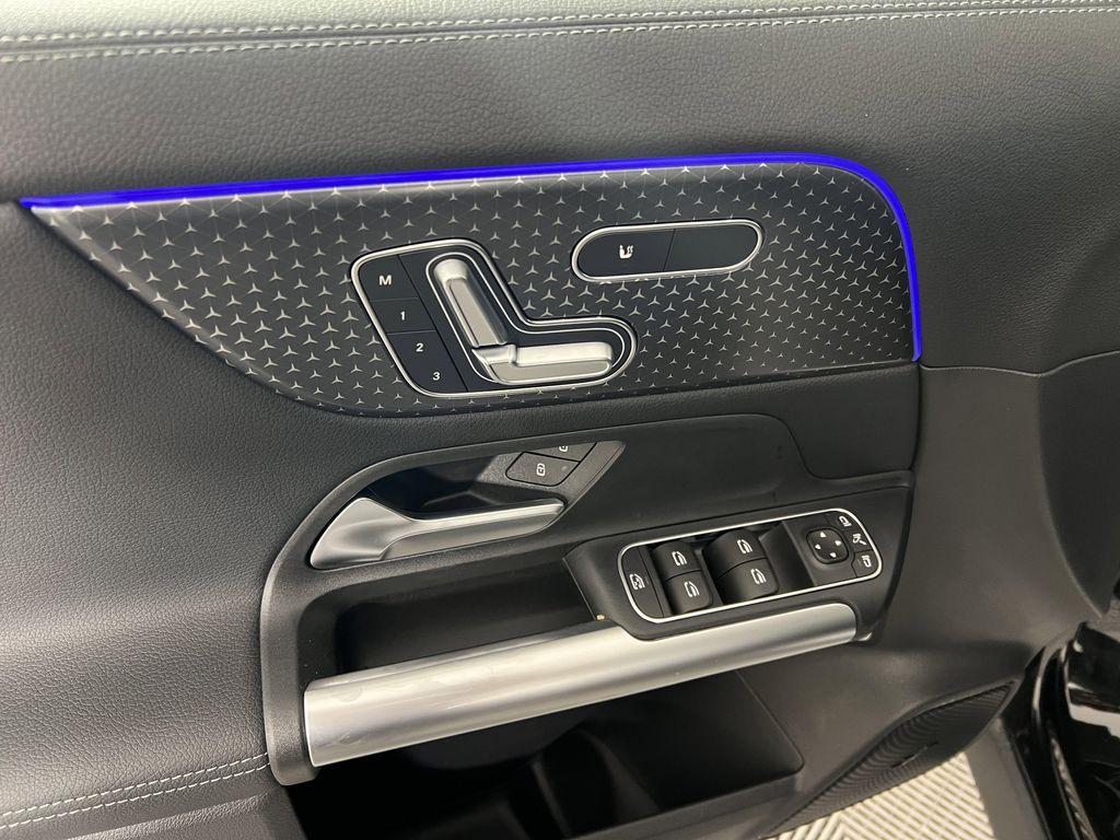 new 2025 Mercedes-Benz GLA 250 car, priced at $50,495