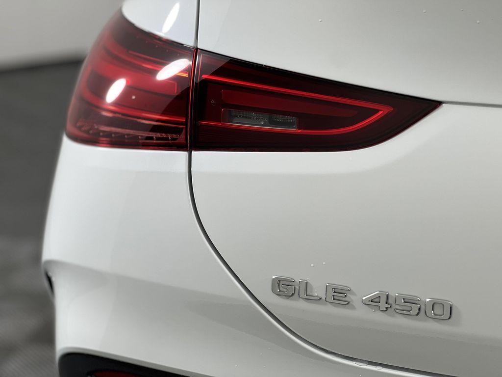 new 2026 Mercedes-Benz GLE 450 car, priced at $92,180