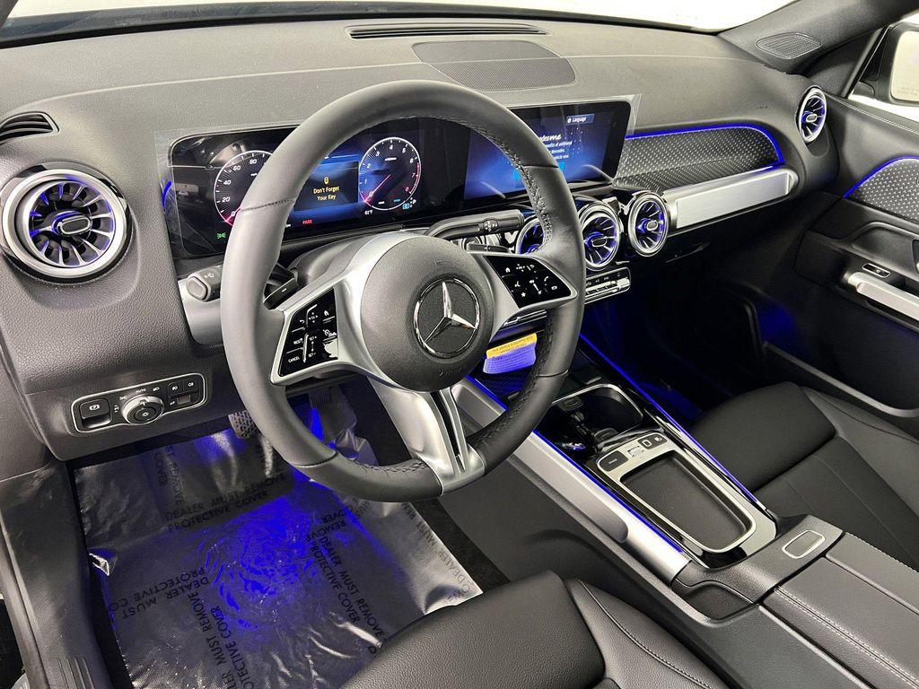 new 2025 Mercedes-Benz GLB 250 car, priced at $47,145