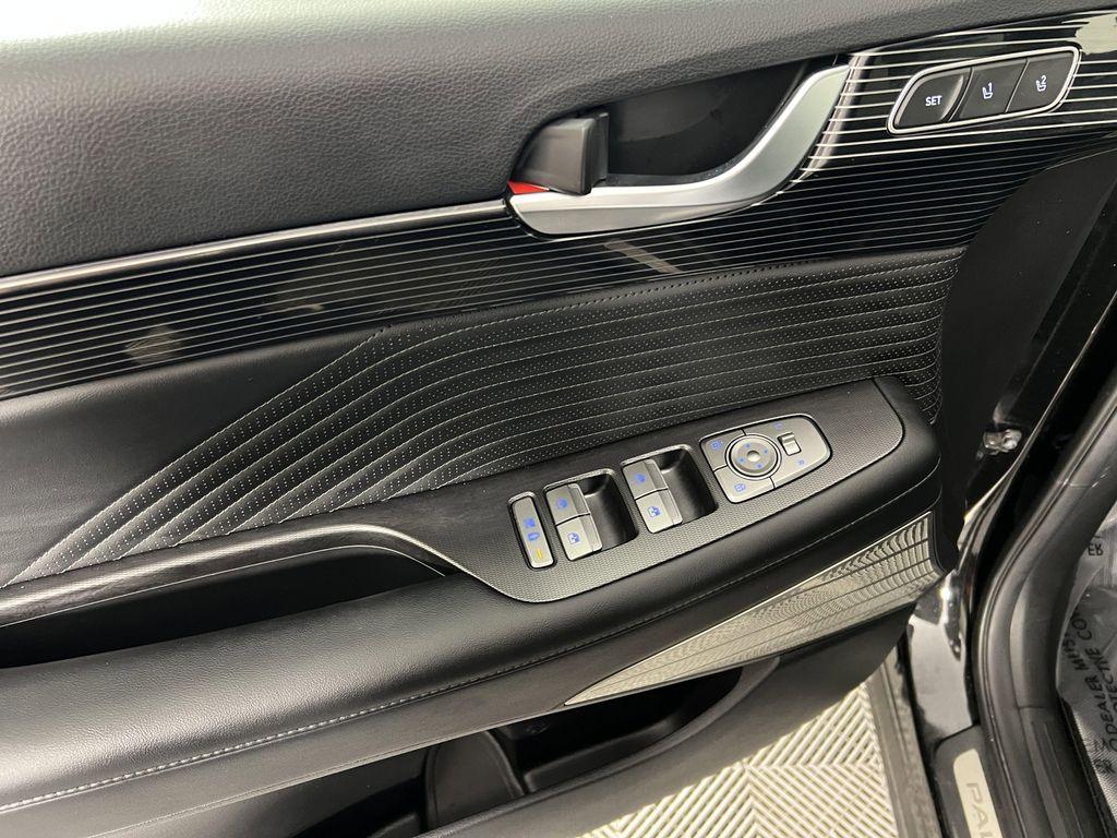 used 2024 Hyundai Palisade car, priced at $41,914