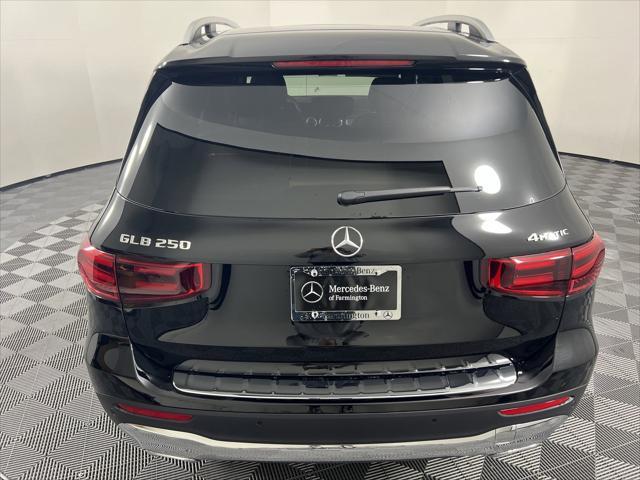 new 2024 Mercedes-Benz GLB 250 car, priced at $46,825