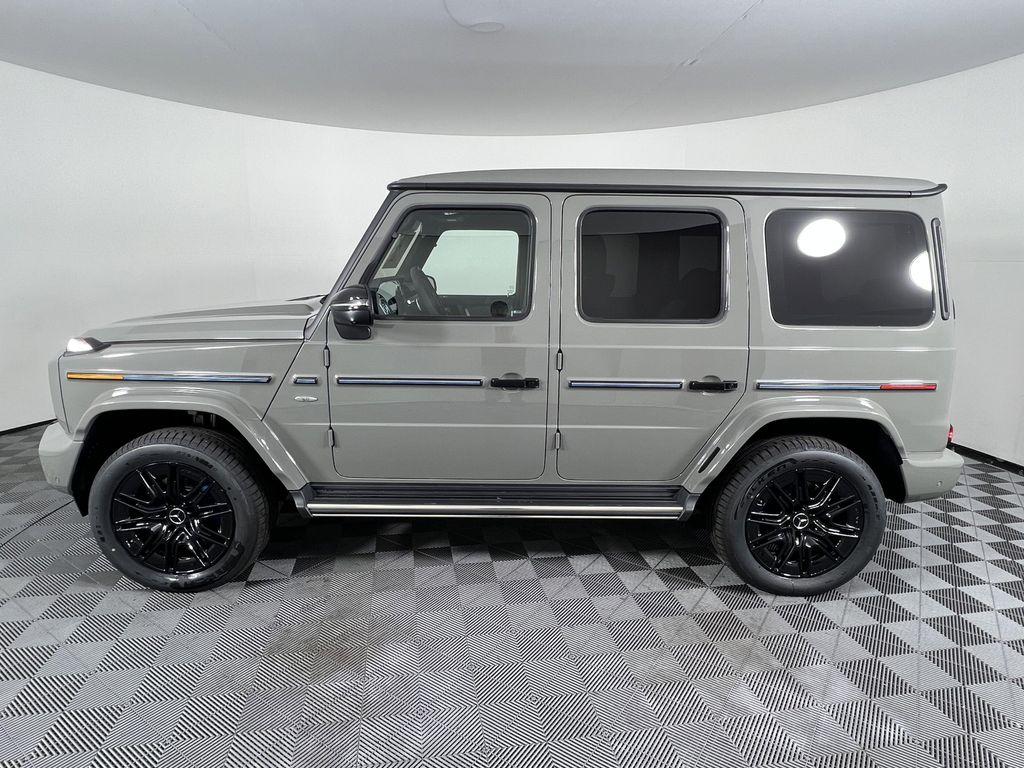 new 2025 Mercedes-Benz G-Class car, priced at $187,400