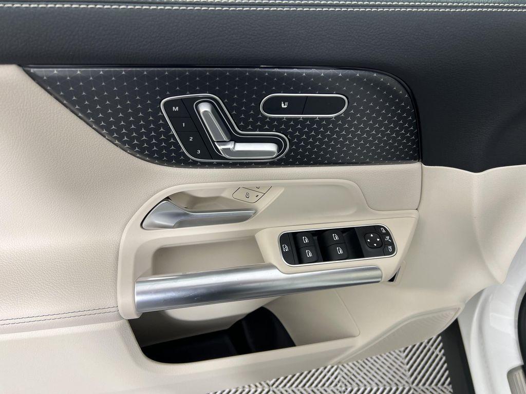 used 2026 Mercedes-Benz GLA 250 car, priced at $43,902