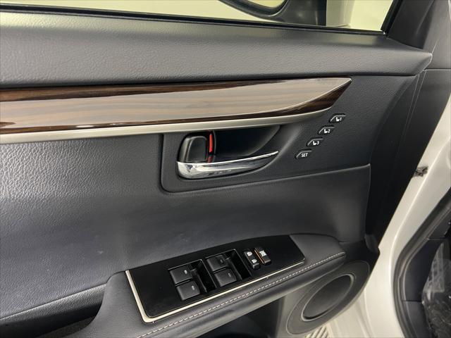 used 2016 Lexus ES 350 car, priced at $19,546