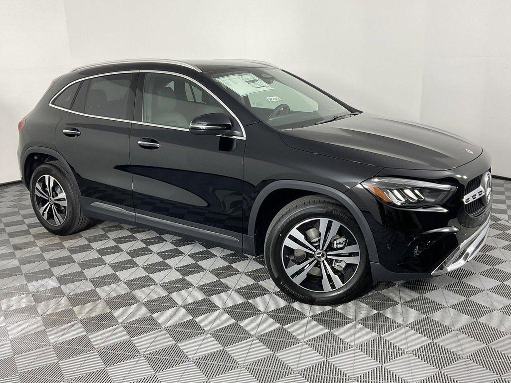 new 2025 Mercedes-Benz GLA 250 car, priced at $49,460
