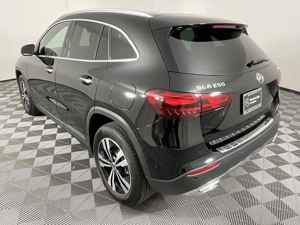 new 2025 Mercedes-Benz GLA 250 car, priced at $49,460