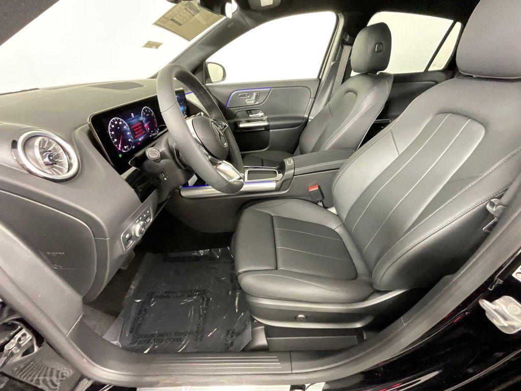 new 2025 Mercedes-Benz GLA 250 car, priced at $49,460