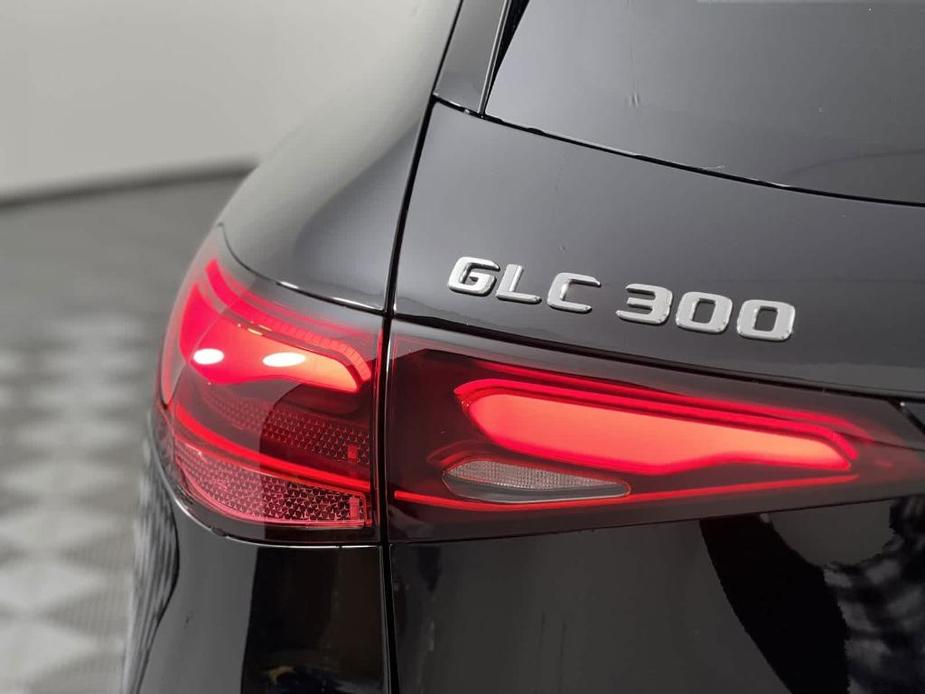 new 2024 Mercedes-Benz GLC 300 car, priced at $51,915