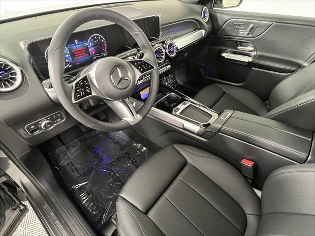 new 2024 Mercedes-Benz GLB 250 car, priced at $48,090