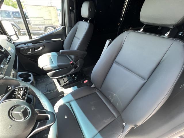 new 2024 Mercedes-Benz Sprinter 2500 car, priced at $72,000