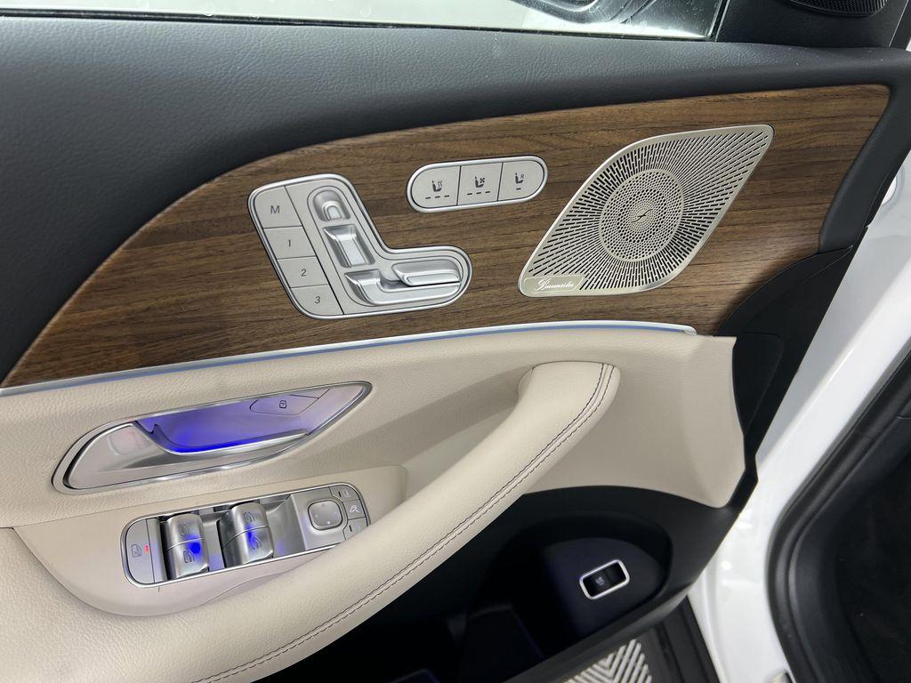 new 2025 Mercedes-Benz GLS 450 car, priced at $91,775