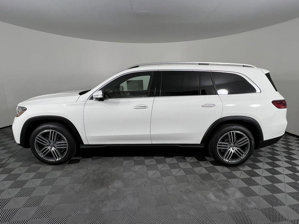 new 2025 Mercedes-Benz GLS 450 car, priced at $91,775