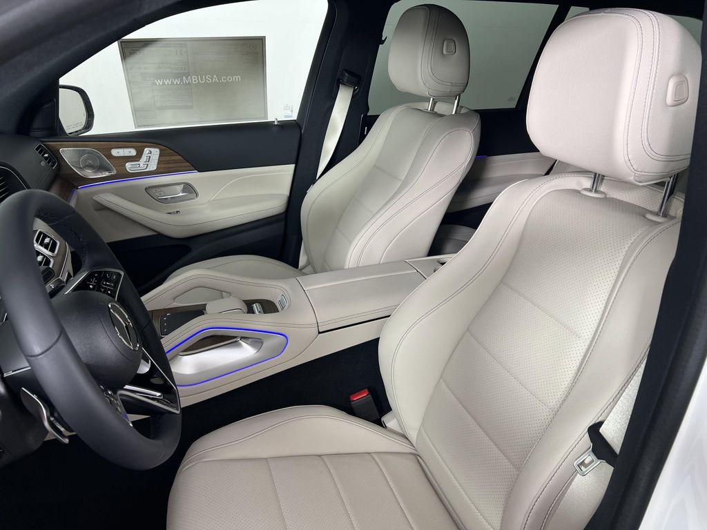 new 2025 Mercedes-Benz GLS 450 car, priced at $91,775