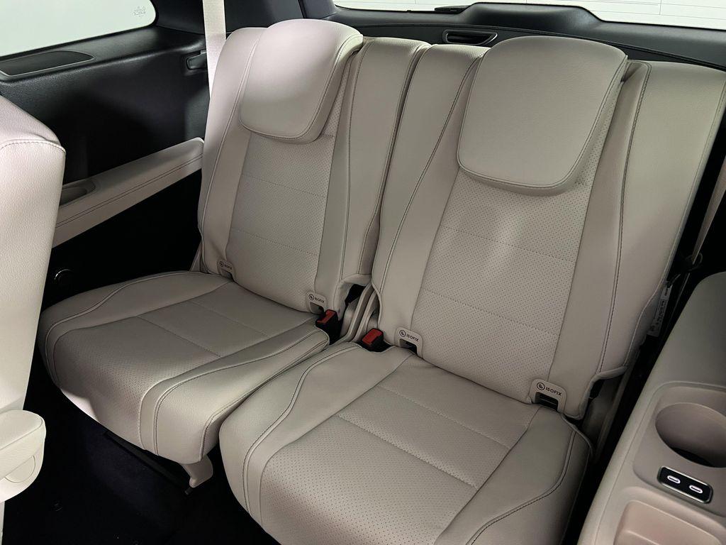 new 2025 Mercedes-Benz GLS 450 car, priced at $91,775