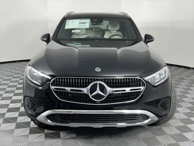 new 2024 Mercedes-Benz GLC 300 car, priced at $50,915