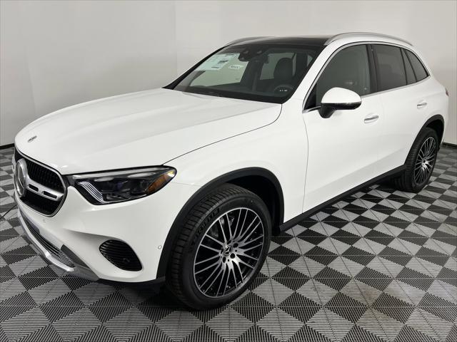 new 2025 Mercedes-Benz GLC 300 car, priced at $62,935