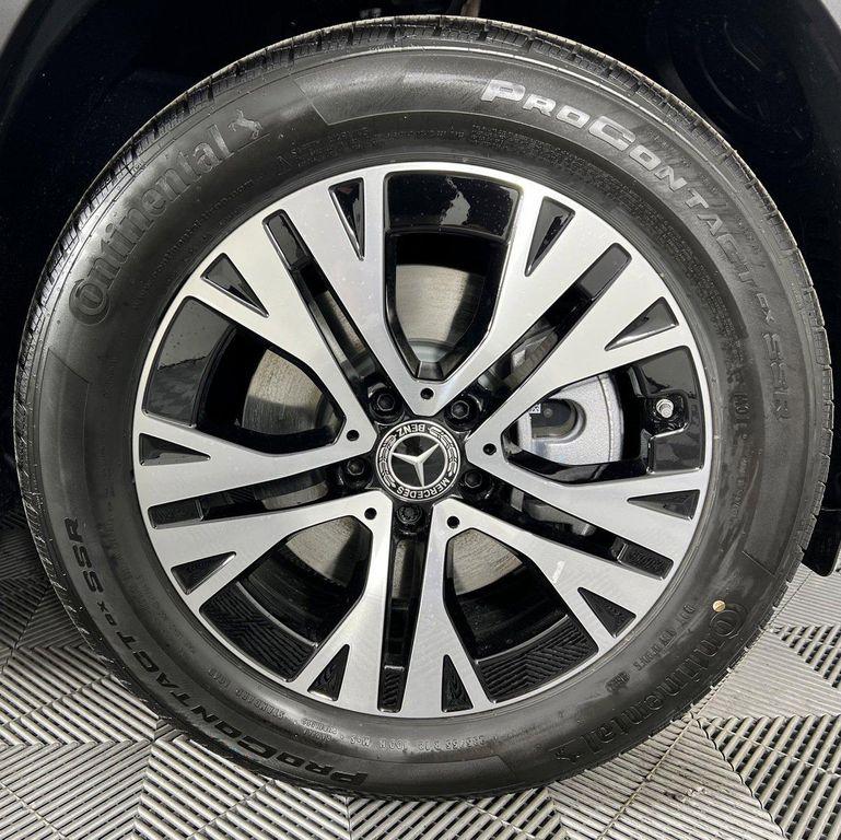 used 2025 Mercedes-Benz GLB 250 car, priced at $38,345