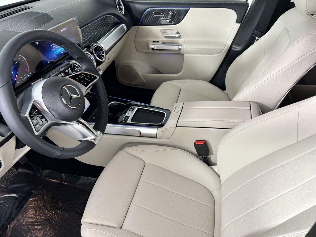 used 2025 Mercedes-Benz GLB 250 car, priced at $38,345