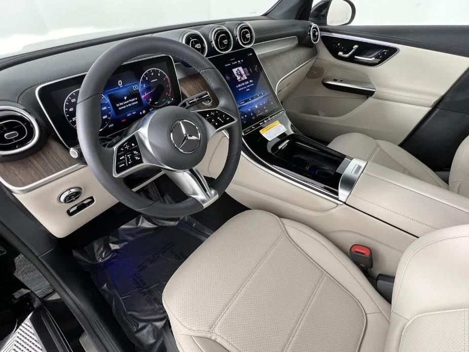 new 2024 Mercedes-Benz GLC 300 car, priced at $50,415