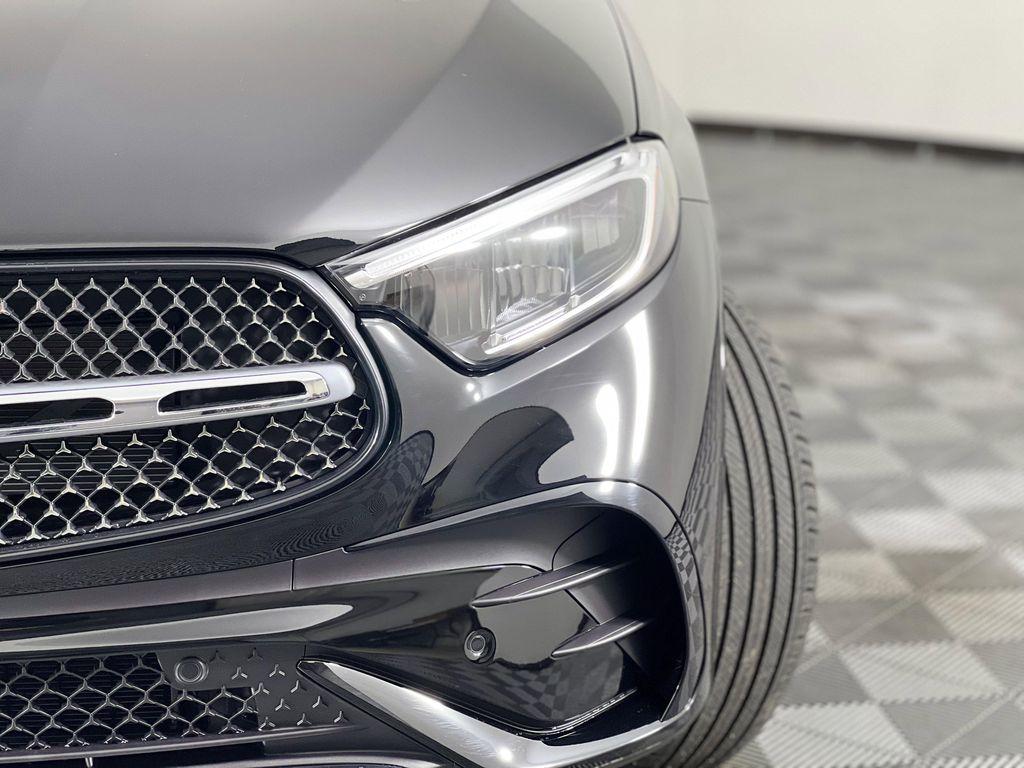 new 2026 Mercedes-Benz GLC 300 car, priced at $58,450