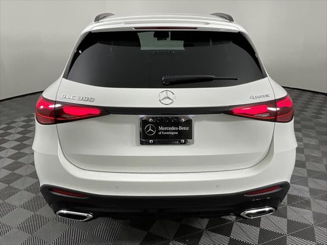 new 2025 Mercedes-Benz GLC 300 car, priced at $60,135