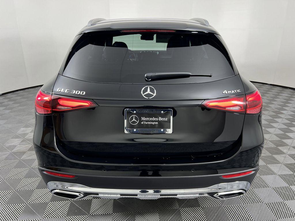 new 2025 Mercedes-Benz GLC 300 car, priced at $56,585