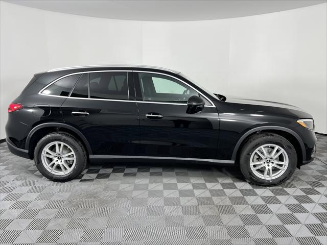 new 2025 Mercedes-Benz GLC 300 car, priced at $56,585