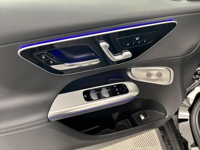 new 2025 Mercedes-Benz GLC 300 car, priced at $56,585