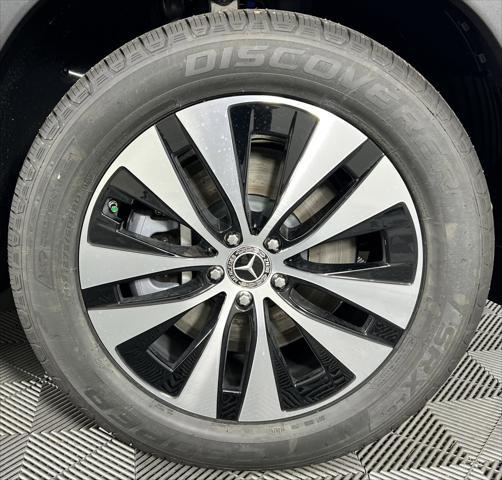 new 2025 Mercedes-Benz GLE 450 car, priced at $73,965