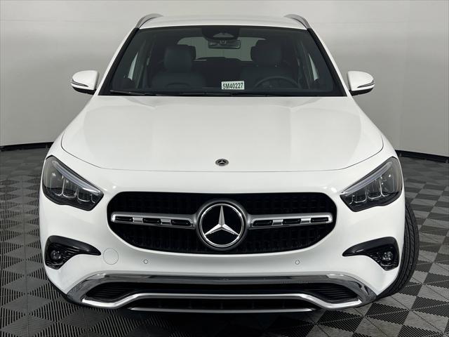 new 2024 Mercedes-Benz GLA 250 car, priced at $43,000