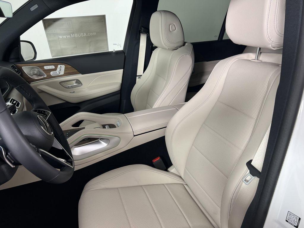 new 2025 Mercedes-Benz GLS 450 car, priced at $91,175