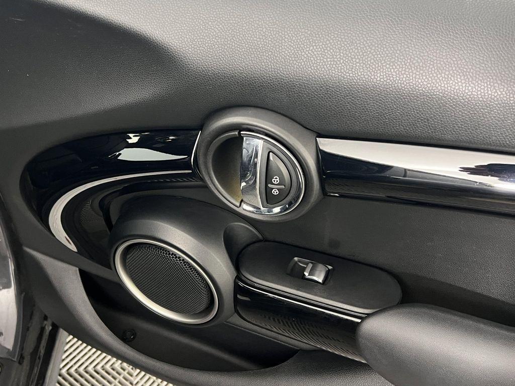 used 2015 MINI Hardtop car, priced at $9,300