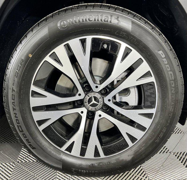 new 2025 Mercedes-Benz GLB 250 car, priced at $49,395