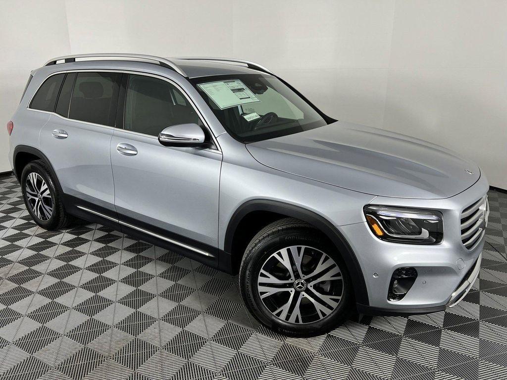 new 2025 Mercedes-Benz GLB 250 car, priced at $49,395