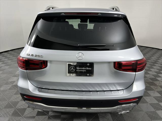 new 2025 Mercedes-Benz GLB 250 car, priced at $49,395