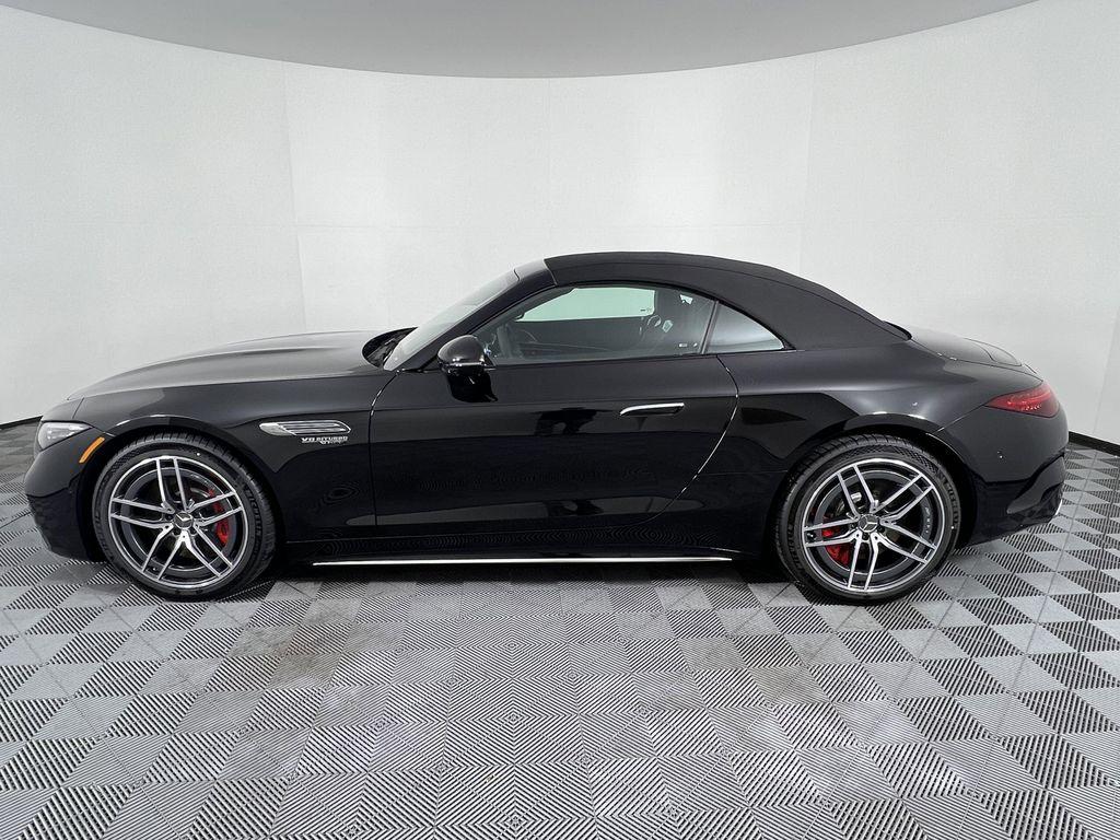 new 2025 Mercedes-Benz AMG SL 55 car, priced at $150,020
