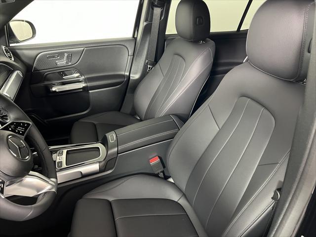 new 2025 Mercedes-Benz GLB 250 car, priced at $49,595