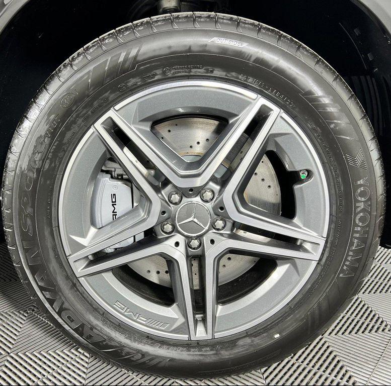 new 2025 Mercedes-Benz AMG GLE 53 car, priced at $90,635