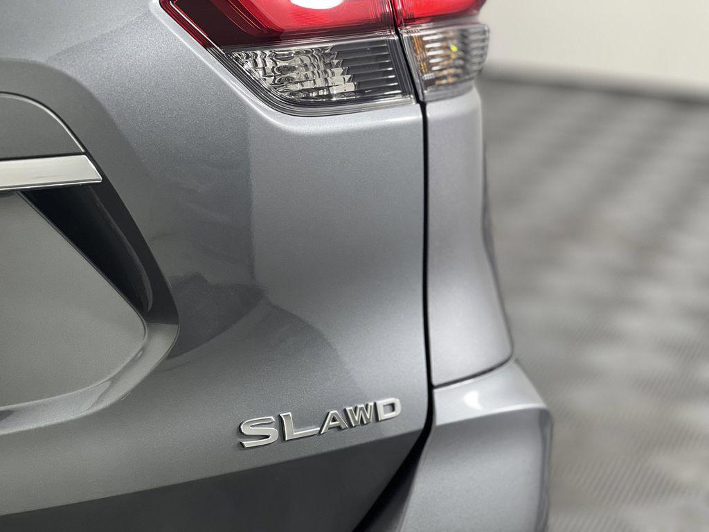 used 2020 Nissan Rogue car, priced at $19,999