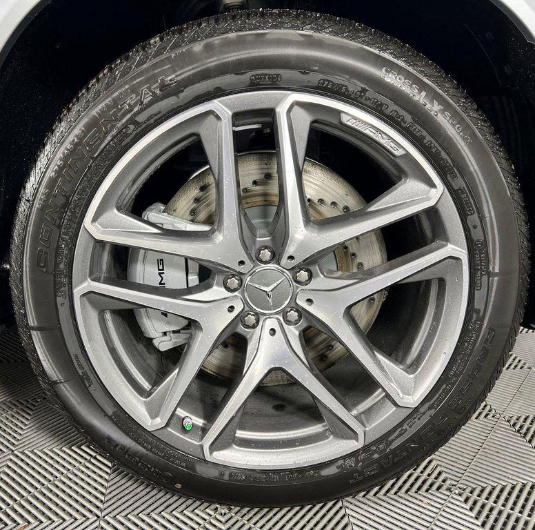 new 2025 Mercedes-Benz AMG GLE 53 car, priced at $93,835