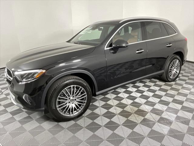 new 2025 Mercedes-Benz GLC 300 car, priced at $58,685