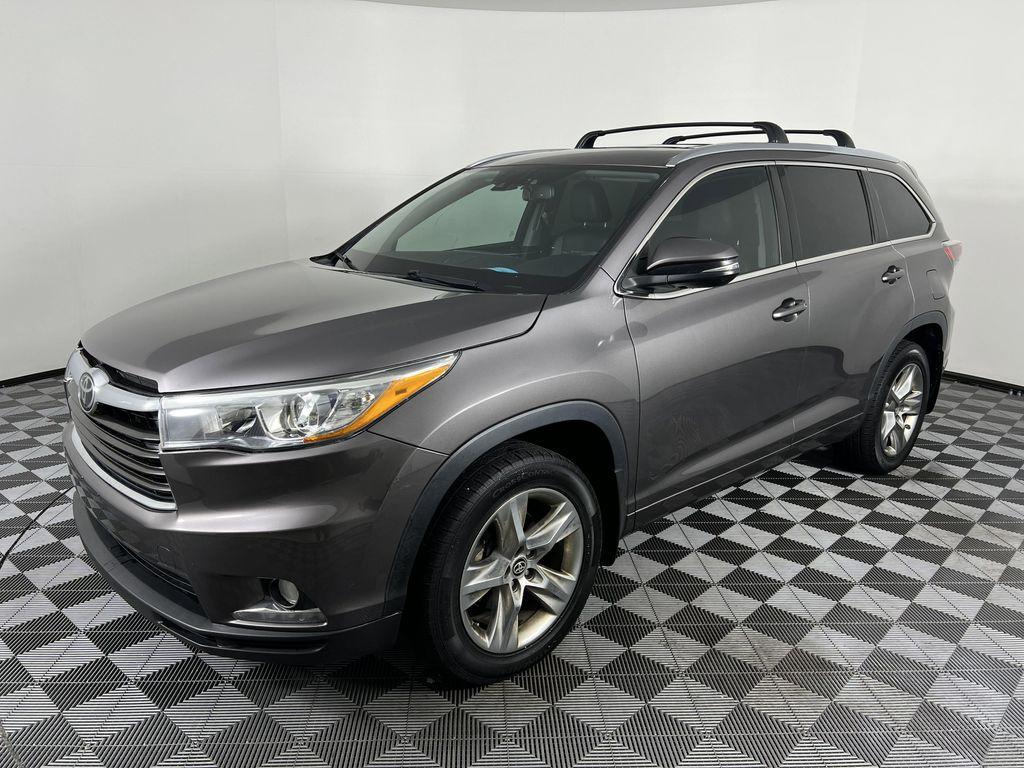 used 2016 Toyota Highlander car, priced at $19,798