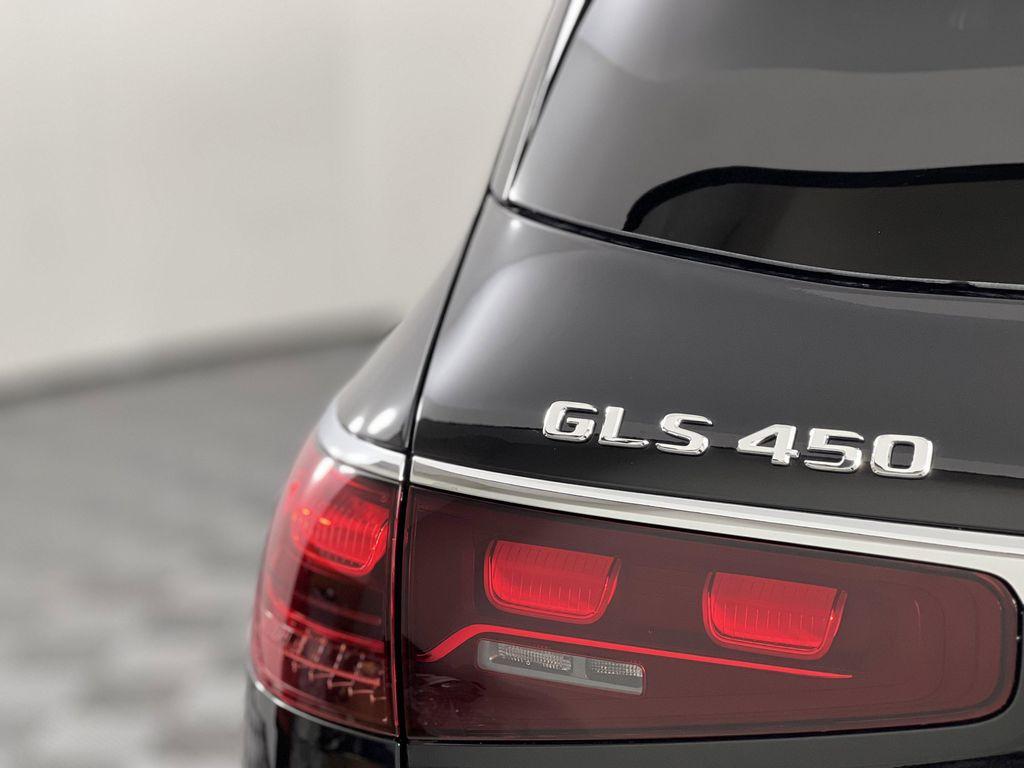 new 2025 Mercedes-Benz GLS 450 car, priced at $91,945