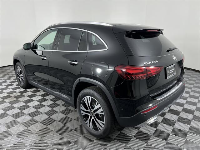 new 2025 Mercedes-Benz GLA 250 car, priced at $47,295