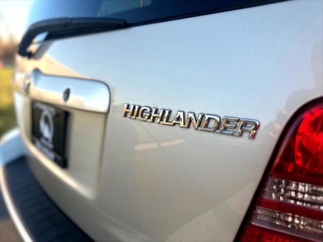 used 2003 Toyota Highlander car, priced at $7,995