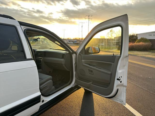 used 2006 Jeep Grand Cherokee car, priced at $5,995