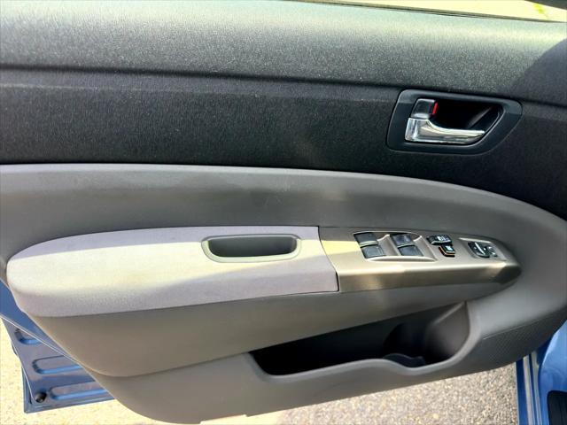 used 2006 Toyota Prius car, priced at $6,995